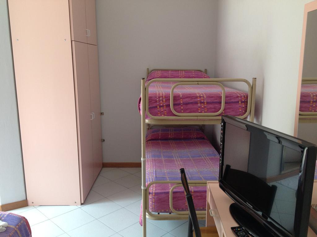 Hotel Laura Ρίμινι Εξωτερικό φωτογραφία